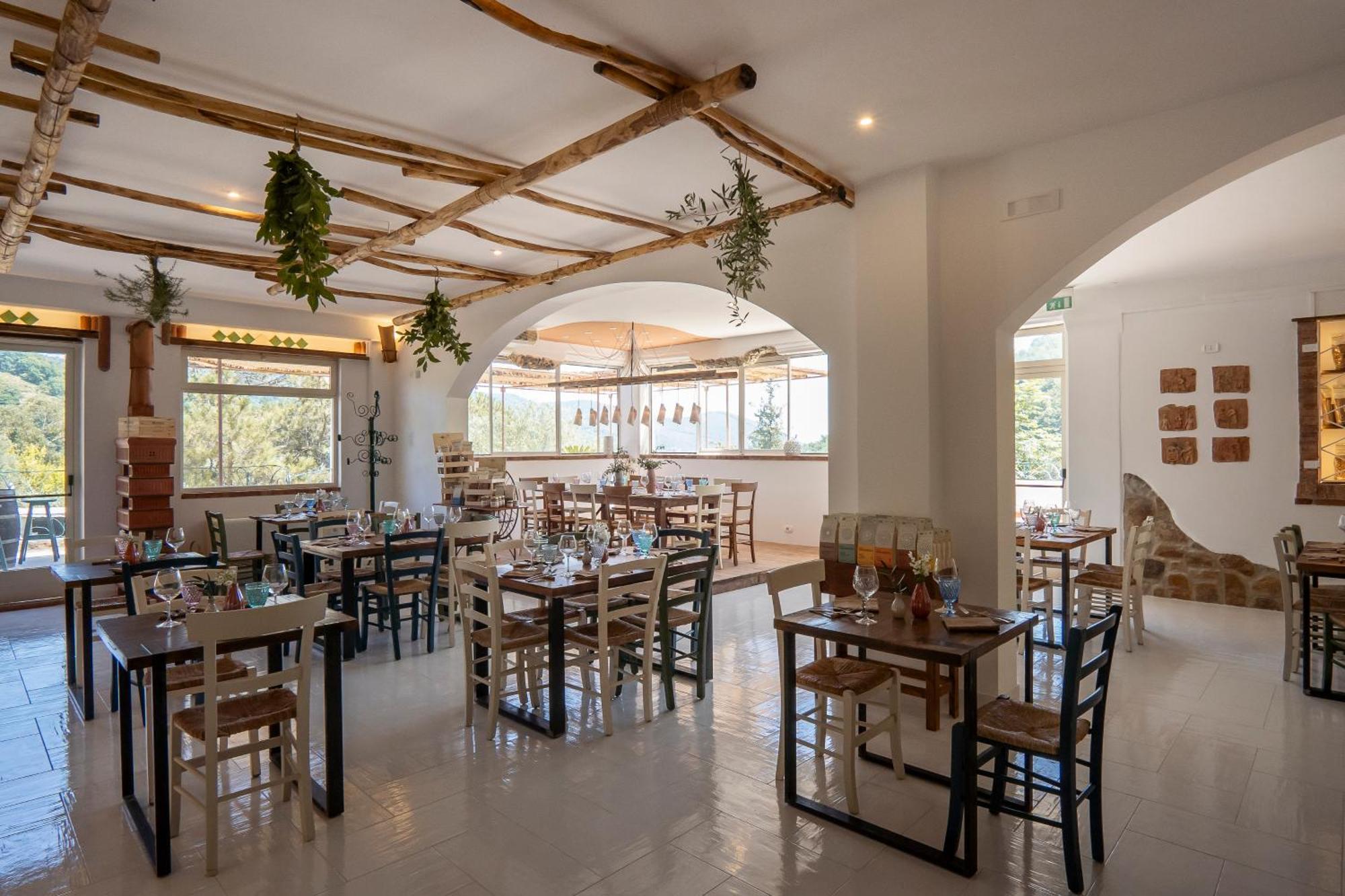 Tenuta dei Normanni Salerno Esterno foto